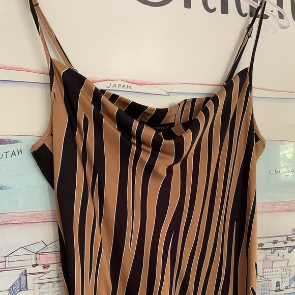 NWOT Banana Republic silky slip dress in animal vibe print size 6 - Picture 3 of 7